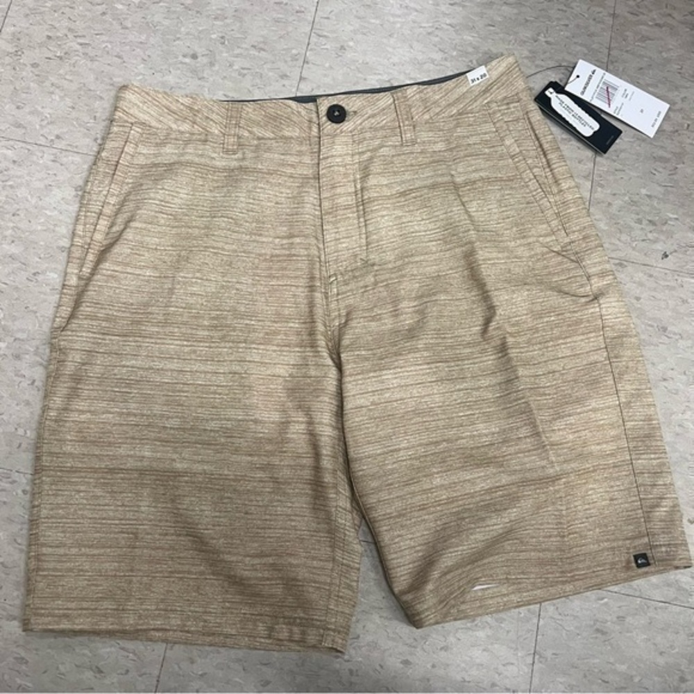 New Quiksilver amphibian shorts